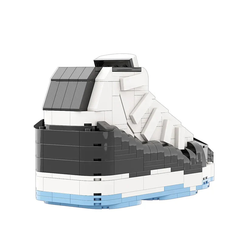 LKJ 11 CONCORD SNEAKER BRICKS