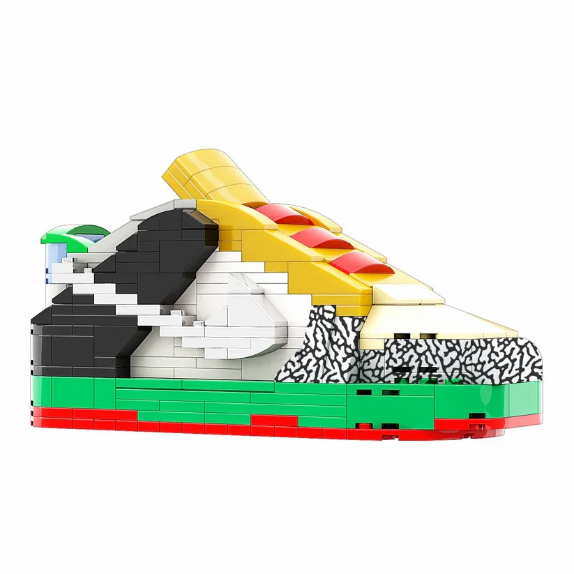 LK LOW WHAT THE DUNK SNEAKER BRICKS