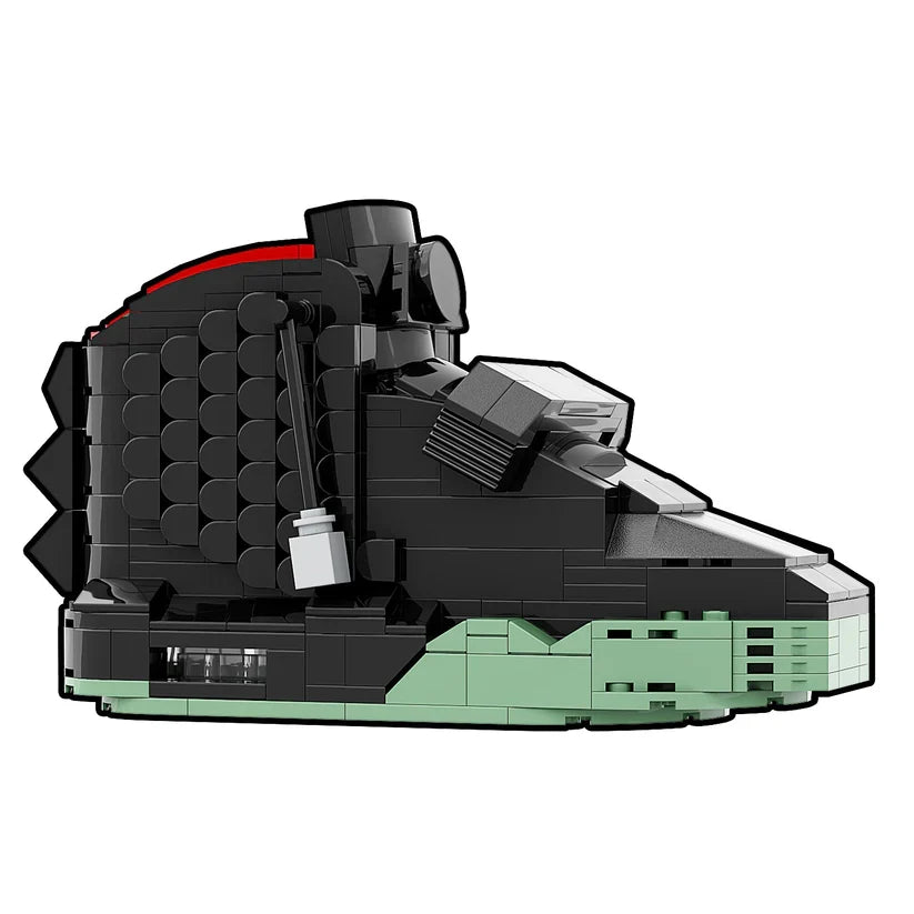 LKZY SOLAR BLACK SNEAKER BRICKS