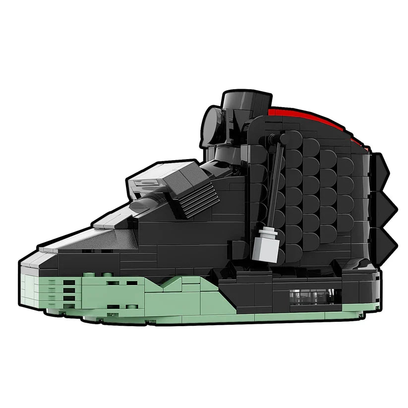 LKZY SOLAR BLACK SNEAKER BRICKS